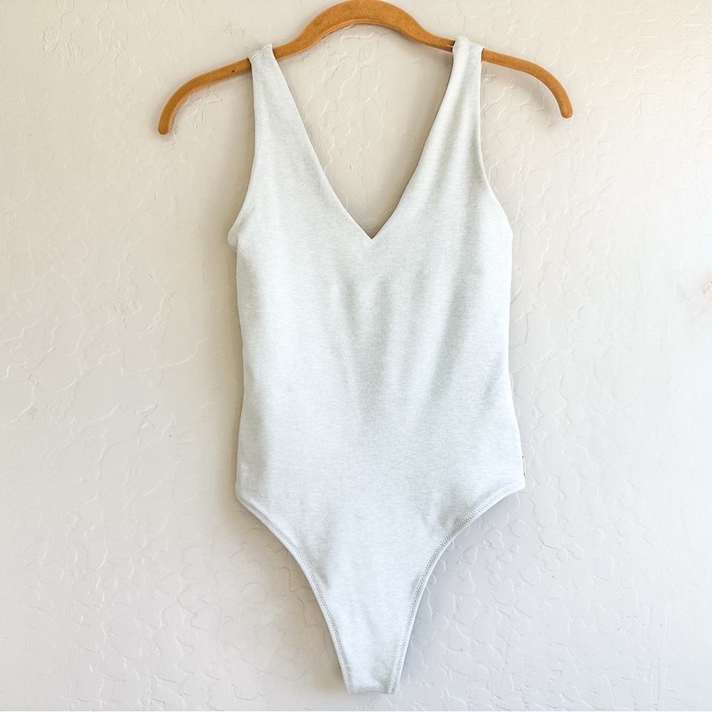 Vuori Halo Bodysuit Women’s Salt Heather - Size XSmall